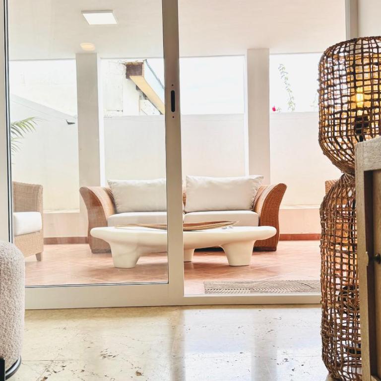 Villa de Luxe, 360m2, 4 chambres, vue mer, piscine privée et chauffée - Villa - 59