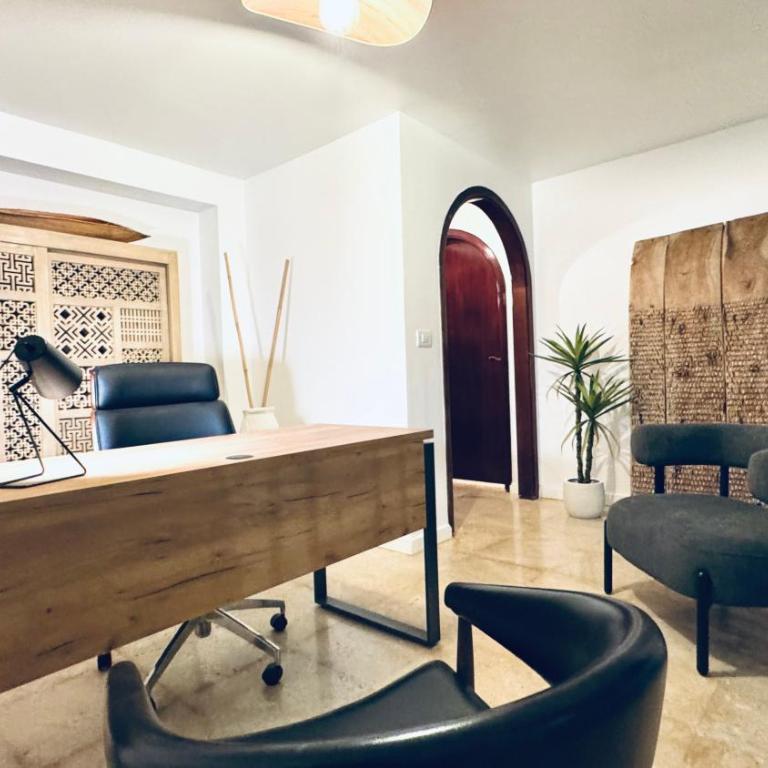 Villa de Luxe, 360m2, 4 chambres, vue mer, piscine privée et chauffée - Villa - 77
