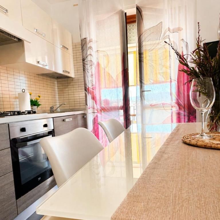 Panorama - One-Bedroom Apartment - 6