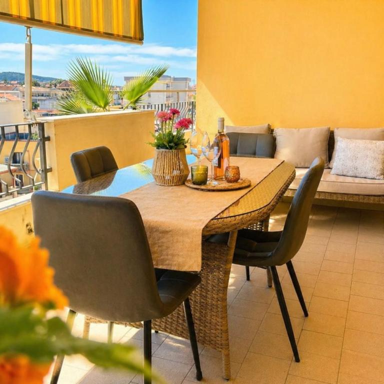 Panorama - One-Bedroom Apartment - 12
