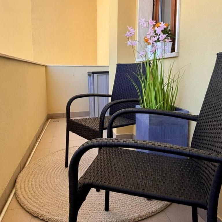 Panorama - One-Bedroom Apartment - 23