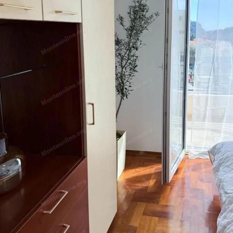 Njaro Del Mar 8 - One-Bedroom Apartment - 8