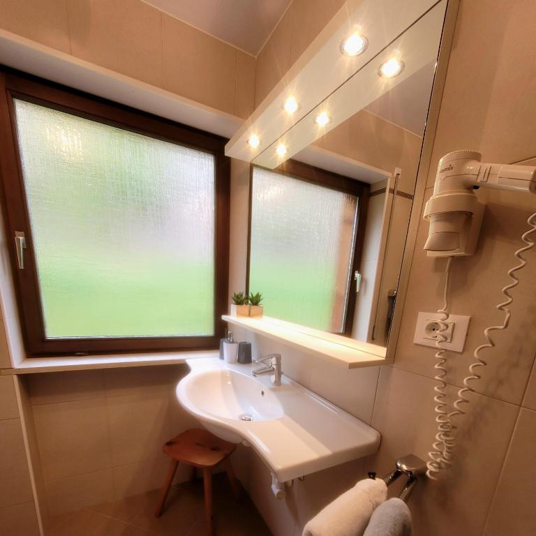 Casa Rustica App Seceda - Appartamento Deluxe con 2 Camere da Letto e Vista Giardino - 27