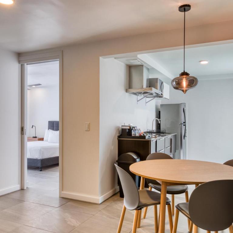Comfort Suites Tijuana - 2 Queen Beds, 2 Bedroom Apartment - 2