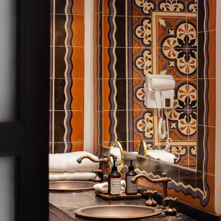 Hotel Boutique Patio Corao by GEH Suites - Luxury Quadruple Room - 10