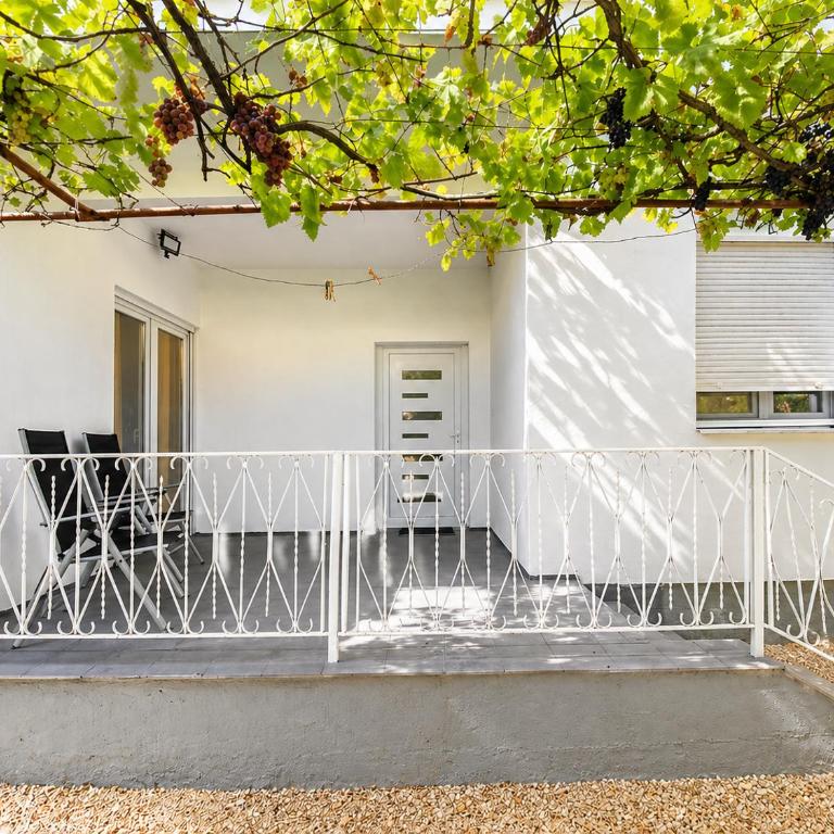 Welcome to our holiday home in Sutomore - Kuća sa 3 Spavaće Sobe - 6