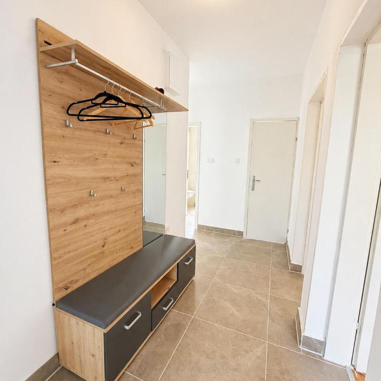 Welcome to our holiday home in Sutomore - Kuća sa 3 Spavaće Sobe - 19