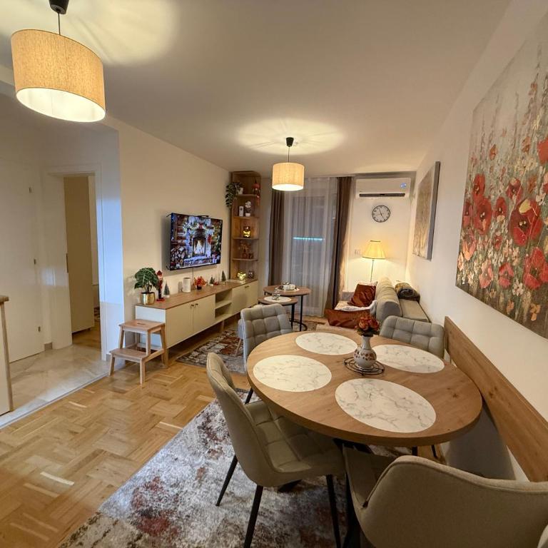 Apartmani Sofija - Apartman sa 1 Spavaćom Sobom, Balkonom i Pogledom na Grad - 35