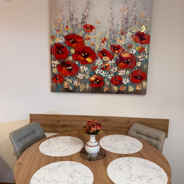 Apartmani Sofija - Apartman sa 1 Spavaćom Sobom, Balkonom i Pogledom na Grad - 11
