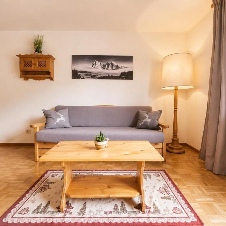 Casa Rustica App Seceda - Appartamento Deluxe con 2 Camere da Letto e Vista Giardino - 1