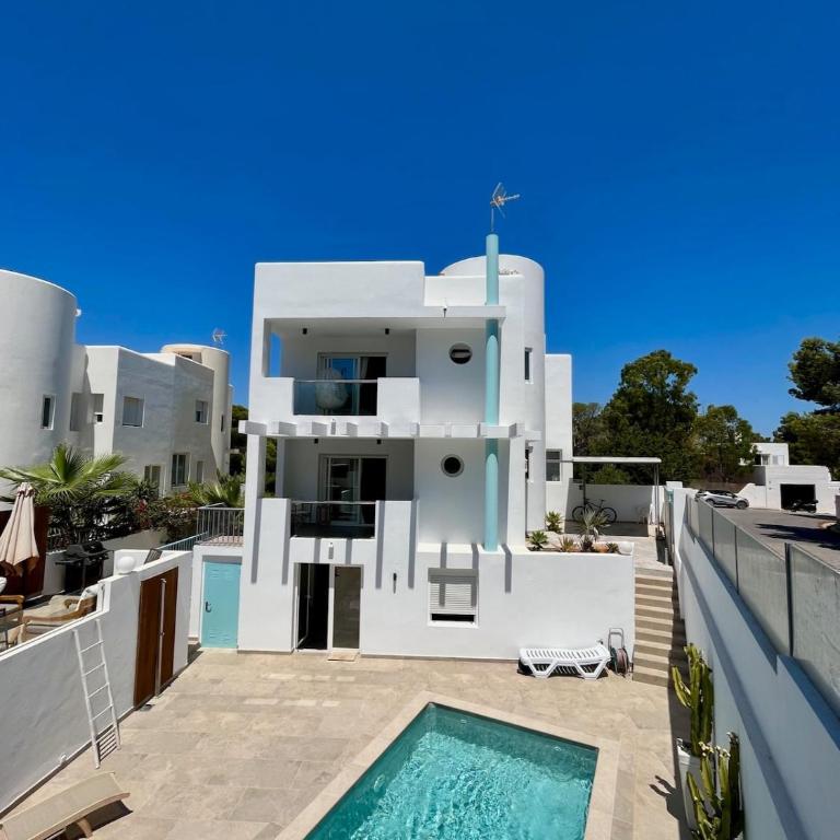 Modern Villa Cala Vadella - Sea Views, Sunset, 9 Min Walk to Beach - Quiet Area, No Parties - Villa - 4