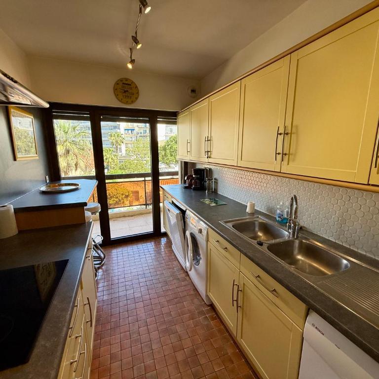 Superbe appartement idéalement situés avec vue mer - Apartment mit 2 Schlafzimmern - 15