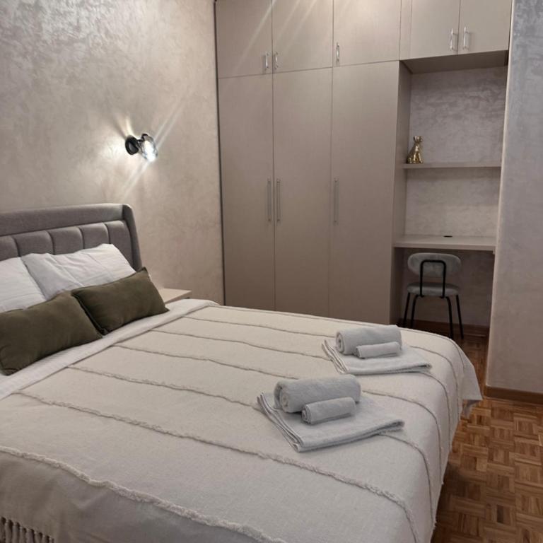 Apartment Lola - One-Bedroom Apartment - 11