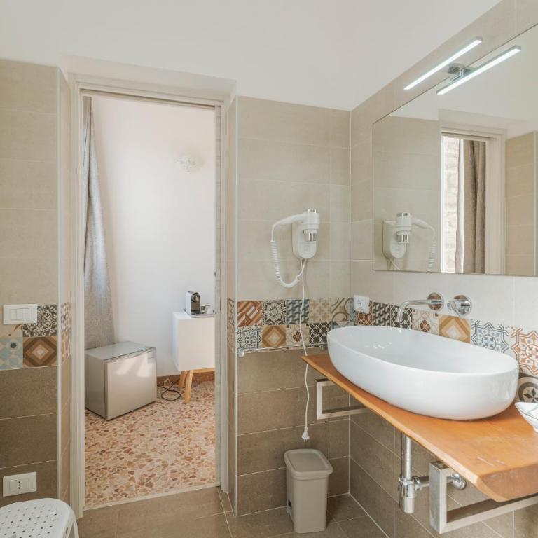 Ponente & Maestro Rooms - Deluxe Quadruple Room - 5