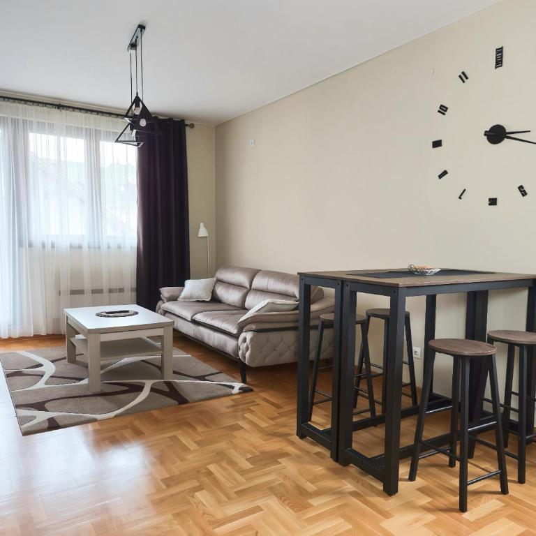 Apartmani Mlađenović - One-Bedroom Apartment - 1