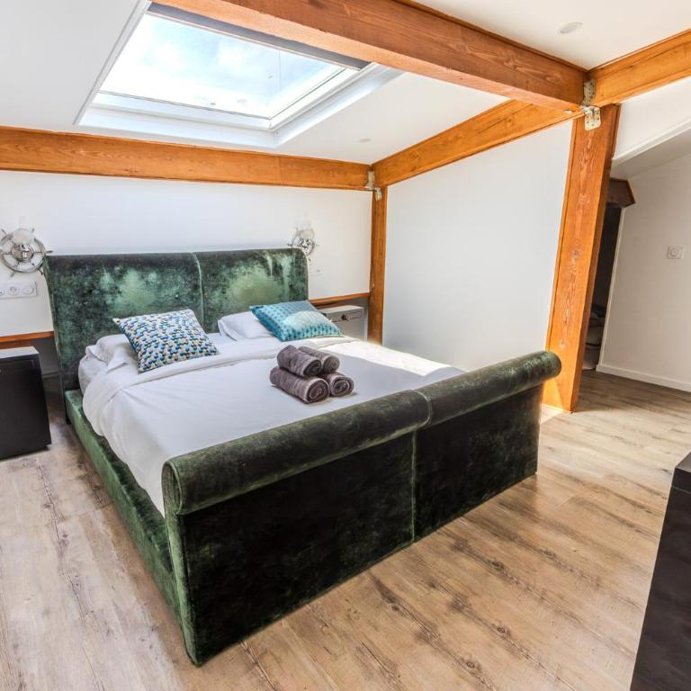 Elegant duplex, very well equipped, close to shops - Appartement 3 Chambres - Étage Supérieur - 18