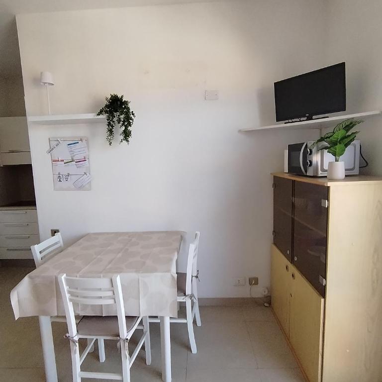 Monolocale al lago - One-Bedroom Apartment - 2