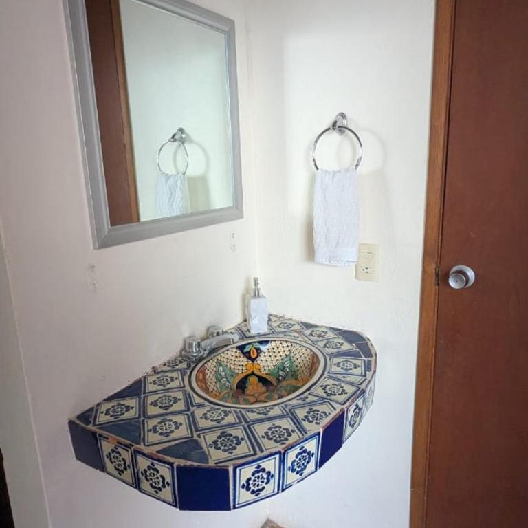 Departamento Calzada de Guadalupe - Two-Bedroom Apartment with City View - 9