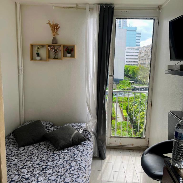 Studio au pied de la TOUR EIFFEL - Appartement 1 Chambre - 14