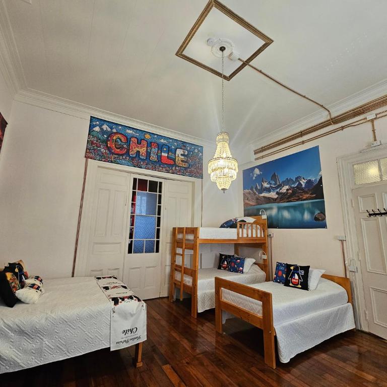 Casafran Boutique - Family Room with Shared Bathroom - 3