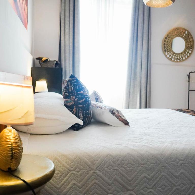 Casafran Boutique - Deluxe Double Room with Balcony and Sea View - 14