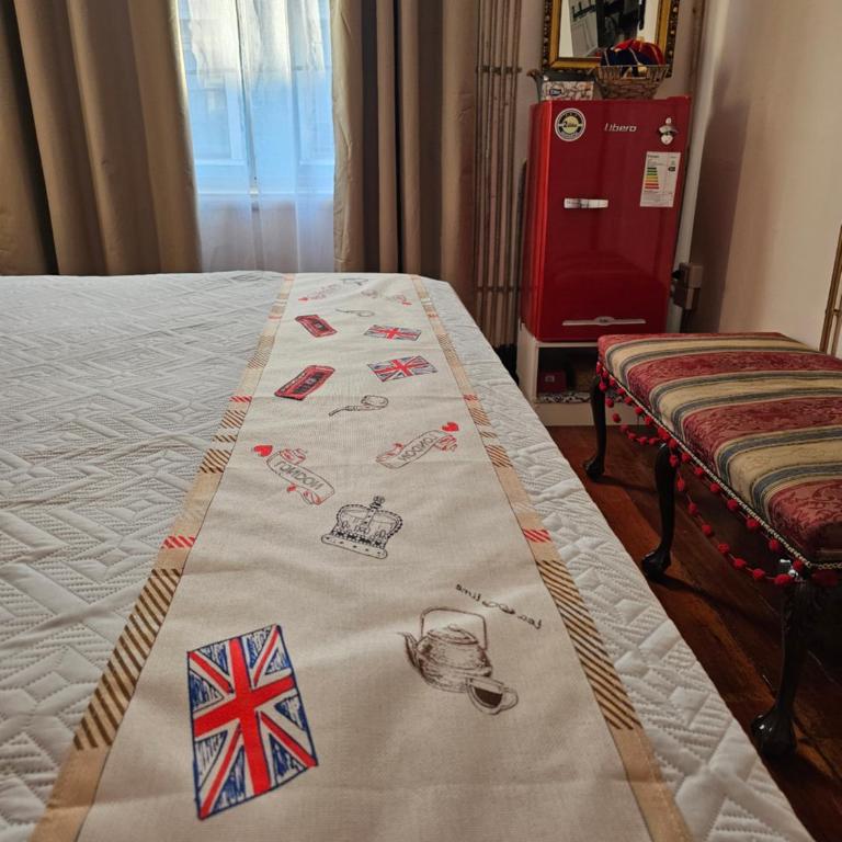Casafran Boutique - King Room with Mountain View - 9