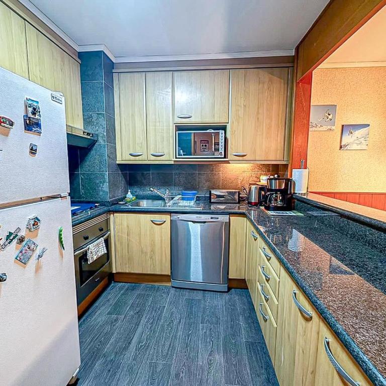 HOM I SKI IN-OUT I Edif Valle del Sol I Jacuzzi - Apartment - 11