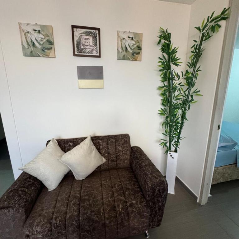 Modern and cozy studio apartment - One-Bedroom Apartment - 2