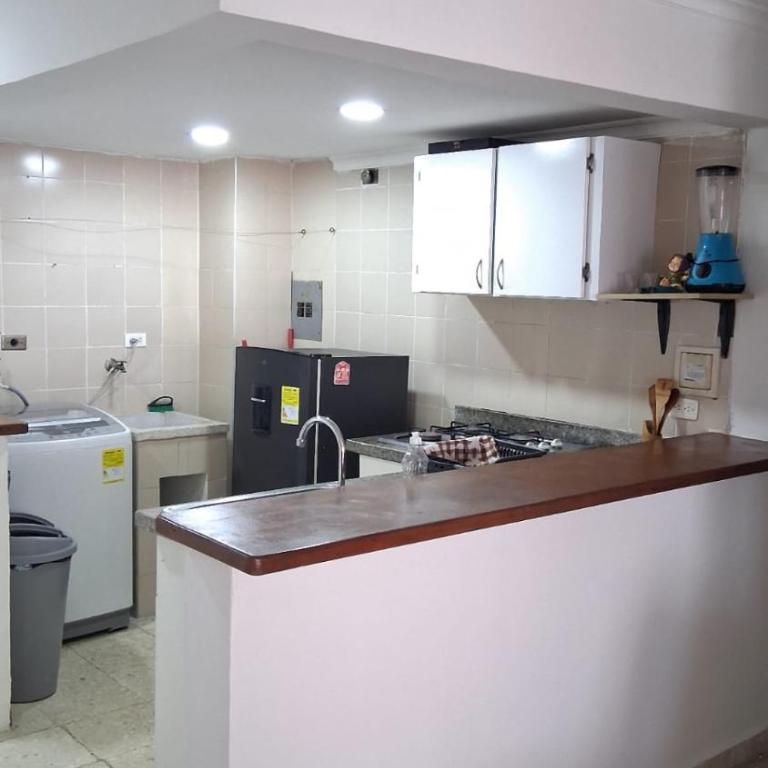 Espectacular Apartamento Central y Cerca al Centro Historico - Two-Bedroom Apartment - 10