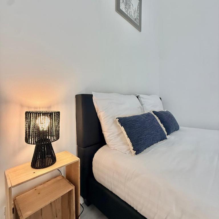 Superbe loft avec une belle cour privée - Appartement 2 Chambres - 36