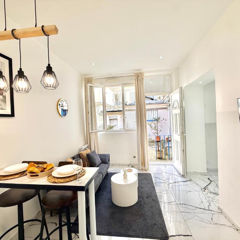 Superbe loft avec une belle cour privée - Appartement 2 Chambres - 1