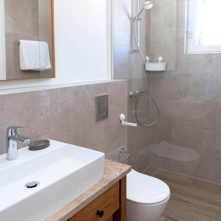 Lustica Bay Boutique Studio Centrale - Studio Apartman s Balkonom - 2
