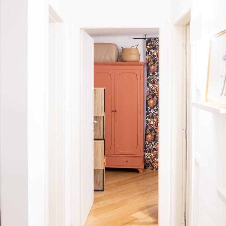 Stylish apartment, 2 bedrooms, Elevator - Two-Bedroom Apartment - 3