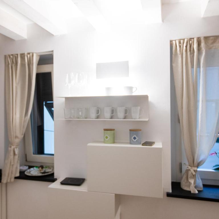 Stylish apartment, 2 bedrooms, Elevator - Two-Bedroom Apartment - 13