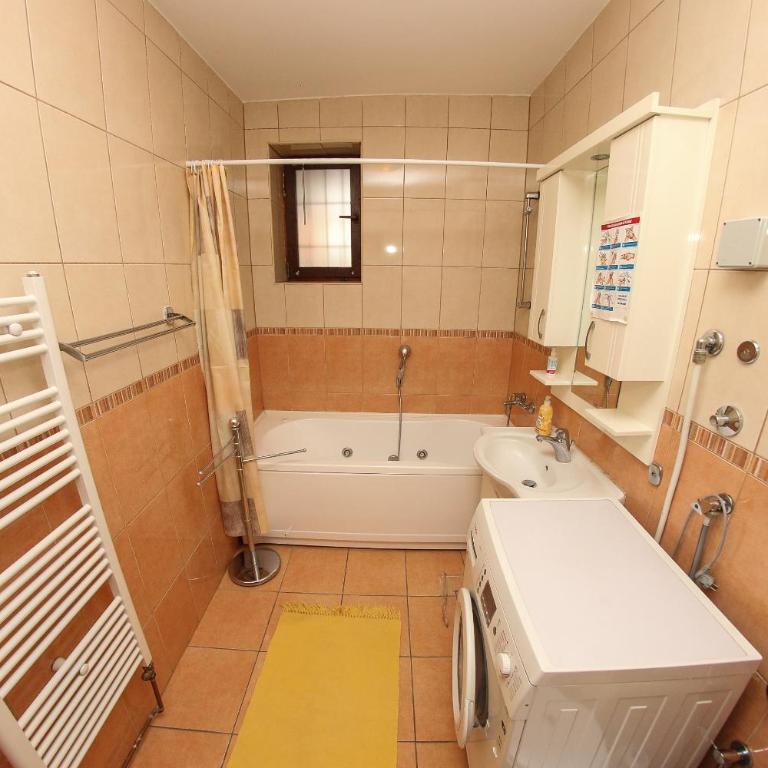 Golden View Skenderija Apartment's - Free parking - Apartman sa 3 Spavaće Sobe - 4