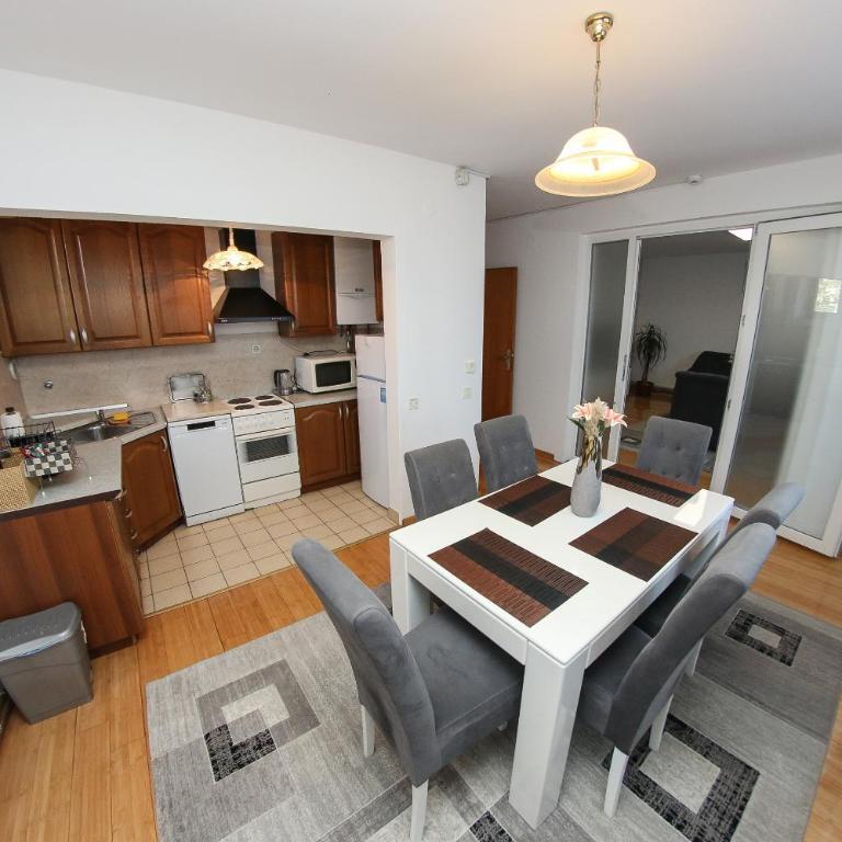 Golden View Skenderija Apartment's - Free parking - Apartman sa 3 Spavaće Sobe - 12