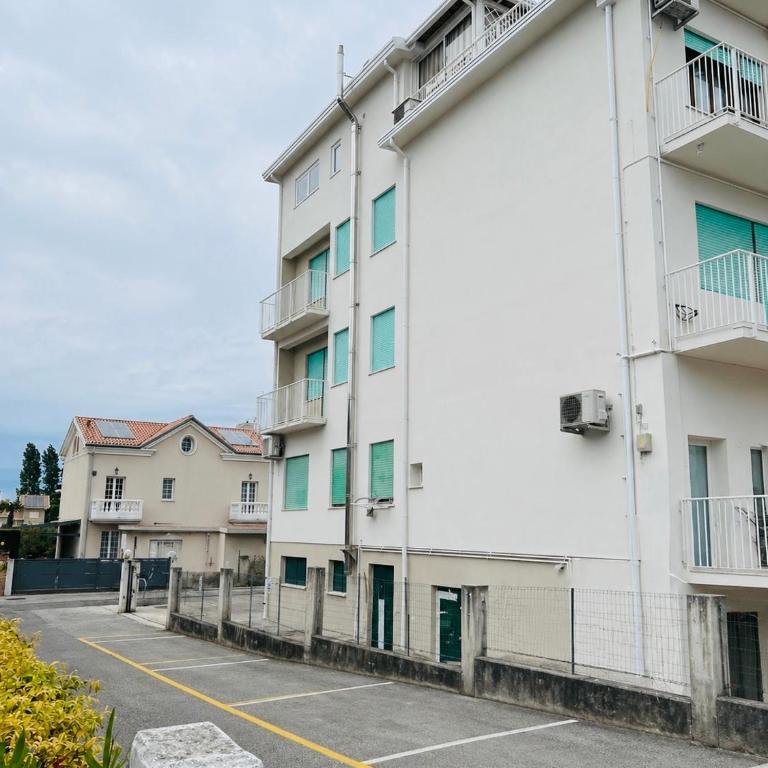 Sea Joy - One-Bedroom Apartment - 18