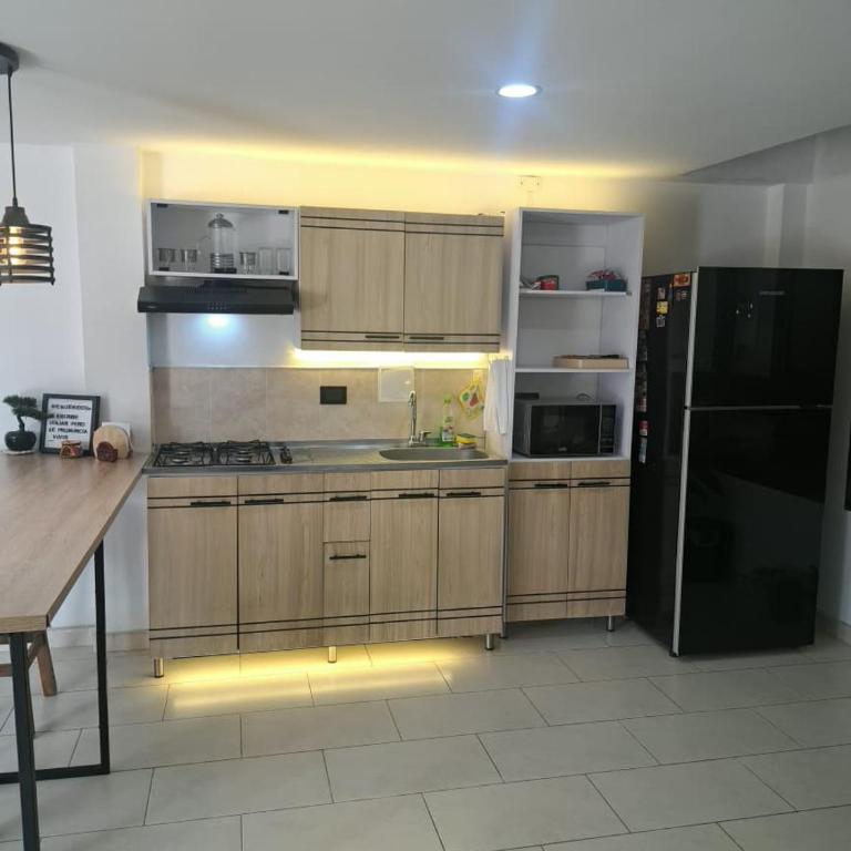 Apartamento entero cerca al Aeropuerto Internacional - Apartamento - 9