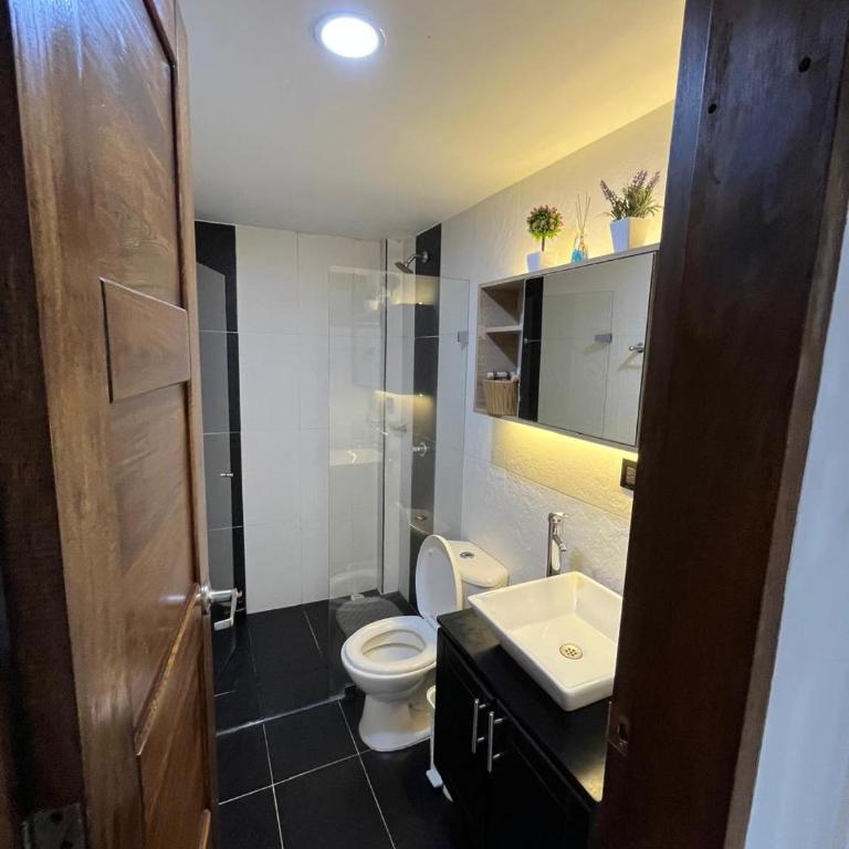 Apartamento entero cerca al Aeropuerto Internacional - Apartamento - 21