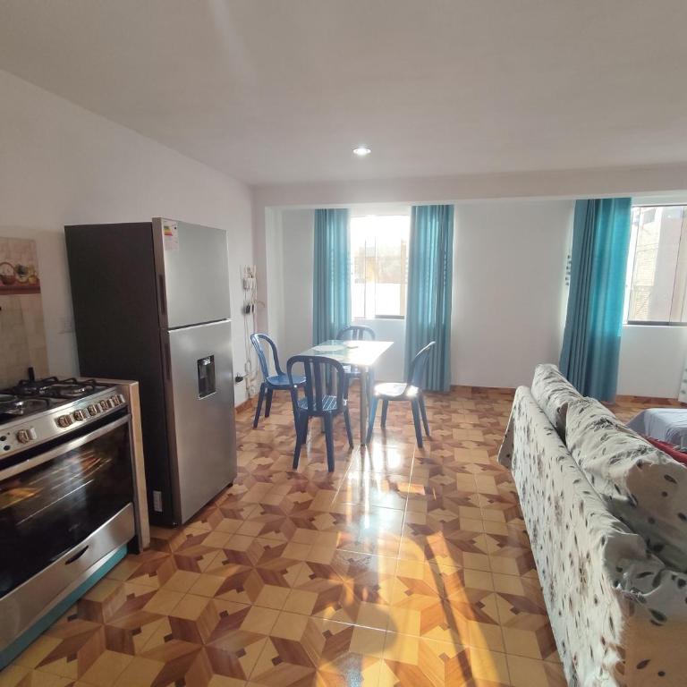 Mini departamento, TV y WIFI cerca a Barranco - Habitación Doble con baño privado - 8