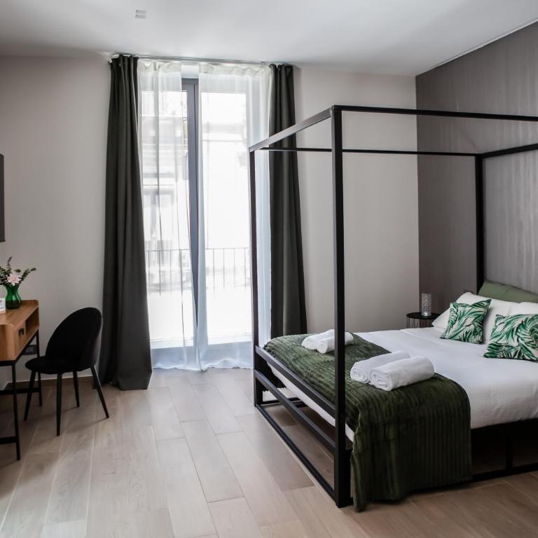 Sisilì Rooms - Two-Bedroom Deluxe Apartment with Balcony - 2