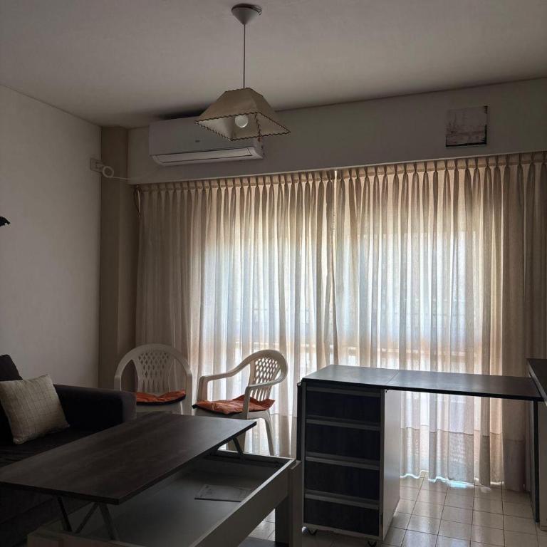 1 Dormitorio - Balcon - Gran departamento - Apartamento de 1 dormitorio - 6