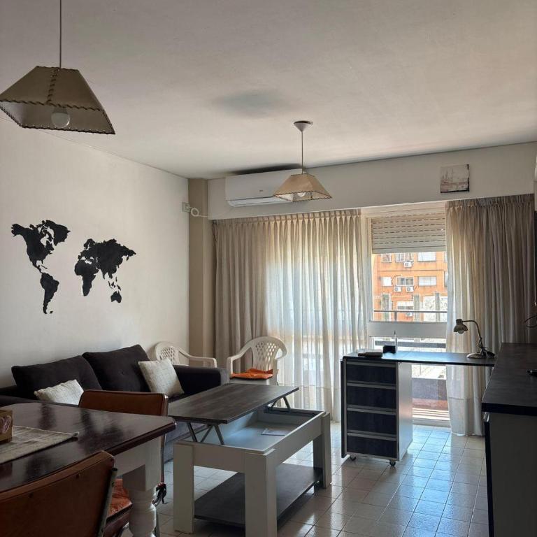 1 Dormitorio - Balcon - Gran departamento - Apartamento de 1 dormitorio - 1