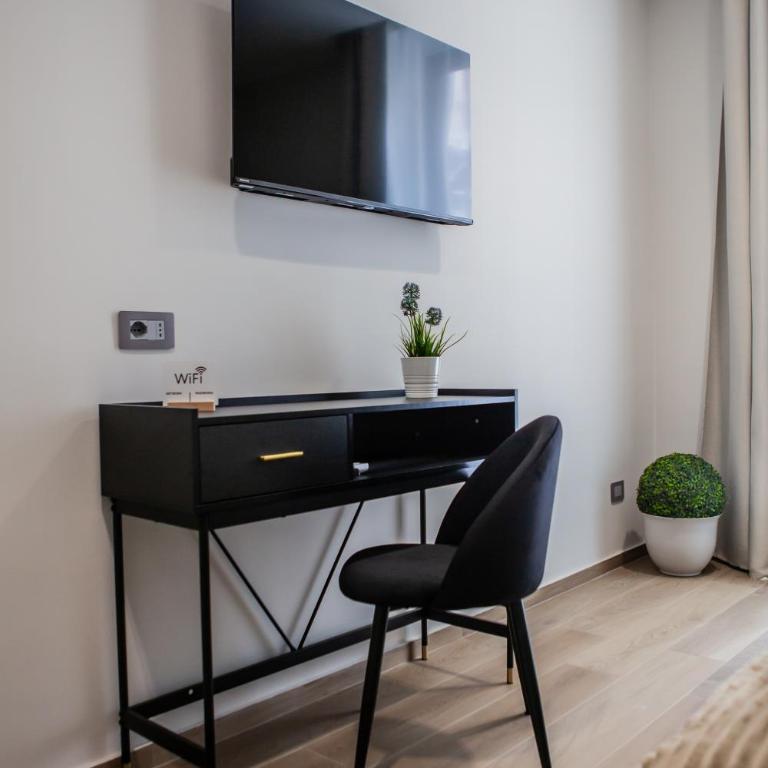 Sisilì Rooms - Two-Bedroom Deluxe Apartment with Balcony - 21