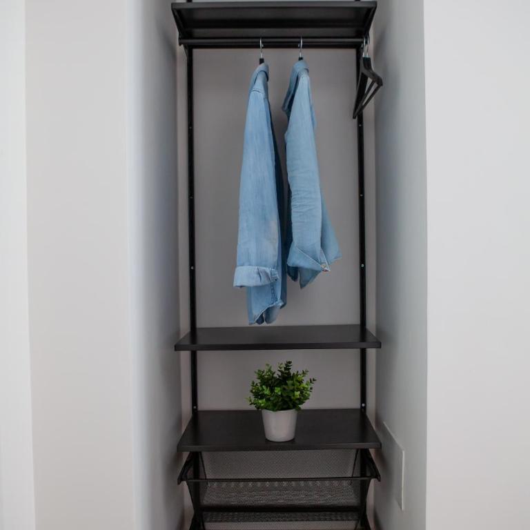 Sisilì Rooms - Two-Bedroom Deluxe Apartment with Balcony - 10