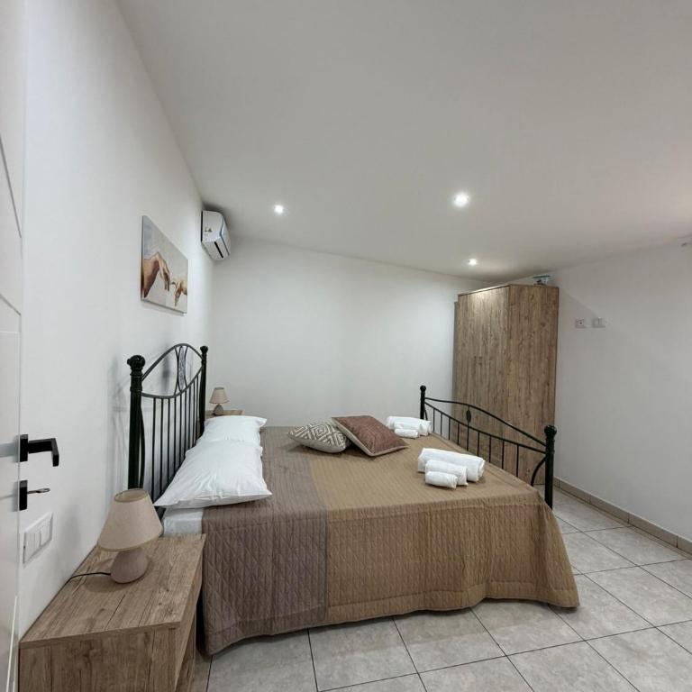 Marluna - Monolocale Familiare - 11