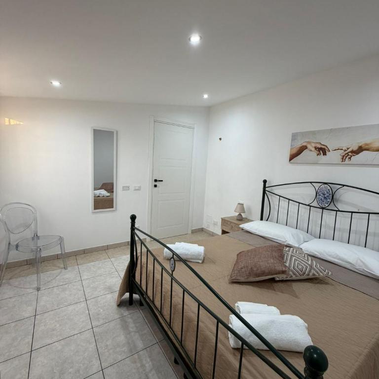 Marluna - Monolocale Familiare - 10
