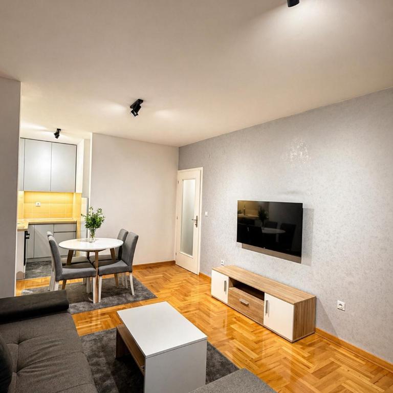 Bulevard Apartment Niš - One-Bedroom Apartment - 1