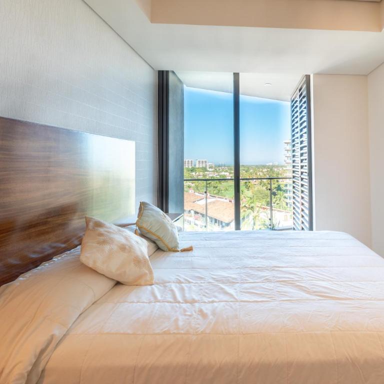 Beautiful Nima Bay Penthouse in Marina Vallarta - Two-Bedroom Apartment - 4