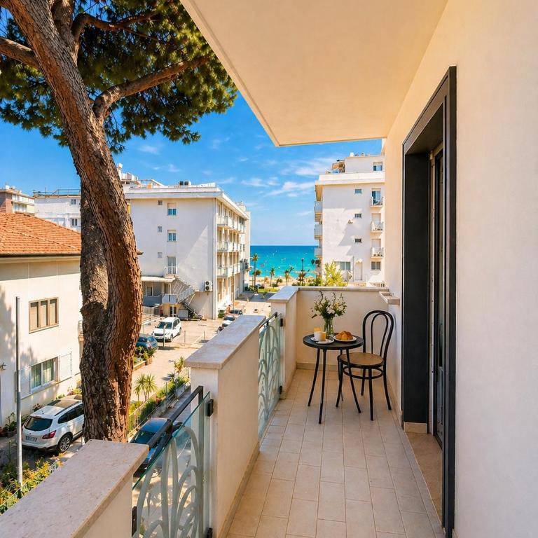 Hotel Trieste RICCIONE - Deluxe Double Room with Sea View - 1